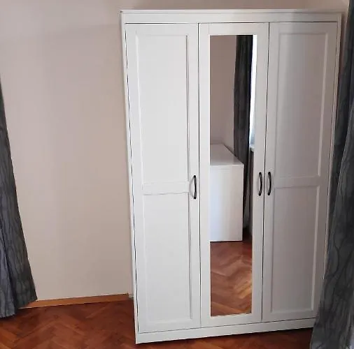 Unique Location With Parking Apartment Burgas