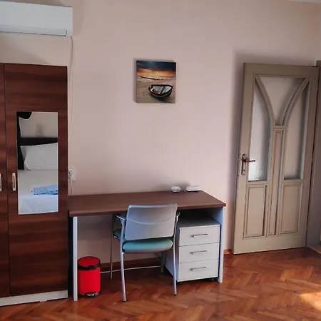 Unique Location With Parking Appartamento *