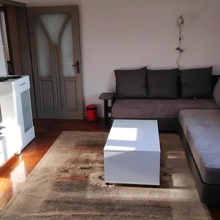 Unique Location With Parking Appartamento