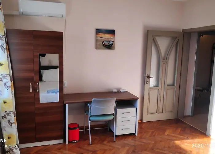 Unique Location With Parking Appartement *