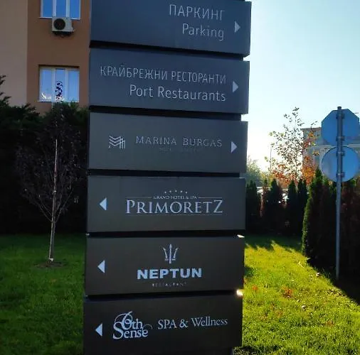 Lejlighed Unique Location With Parking *